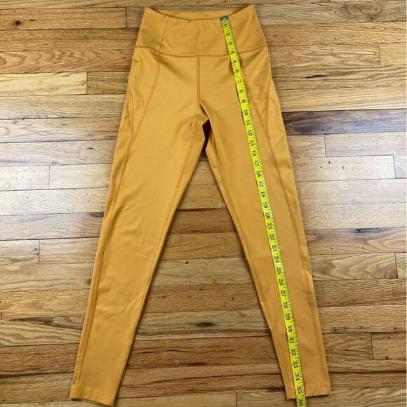 Girlfriend Collective Classic High Rise Compressive Leggings in Saddle Size S - Picture 4 of 8